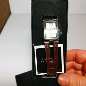 AVON - RECTANGULAR WATCH with LEATHER BRACELET